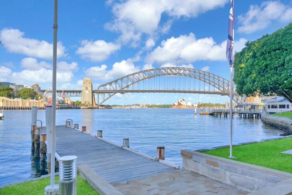 Iconic 1 BR Harbour View Apartment Apartment in Sydney