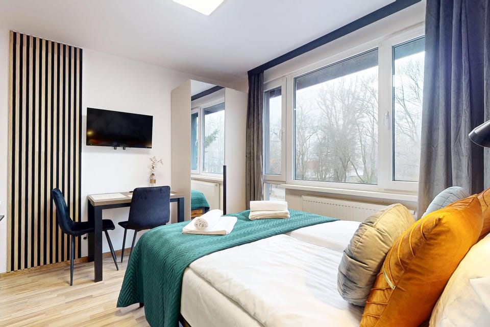 Wildflower Studio Pole Mokotowskie Park&Metro Apartment in Warsaw