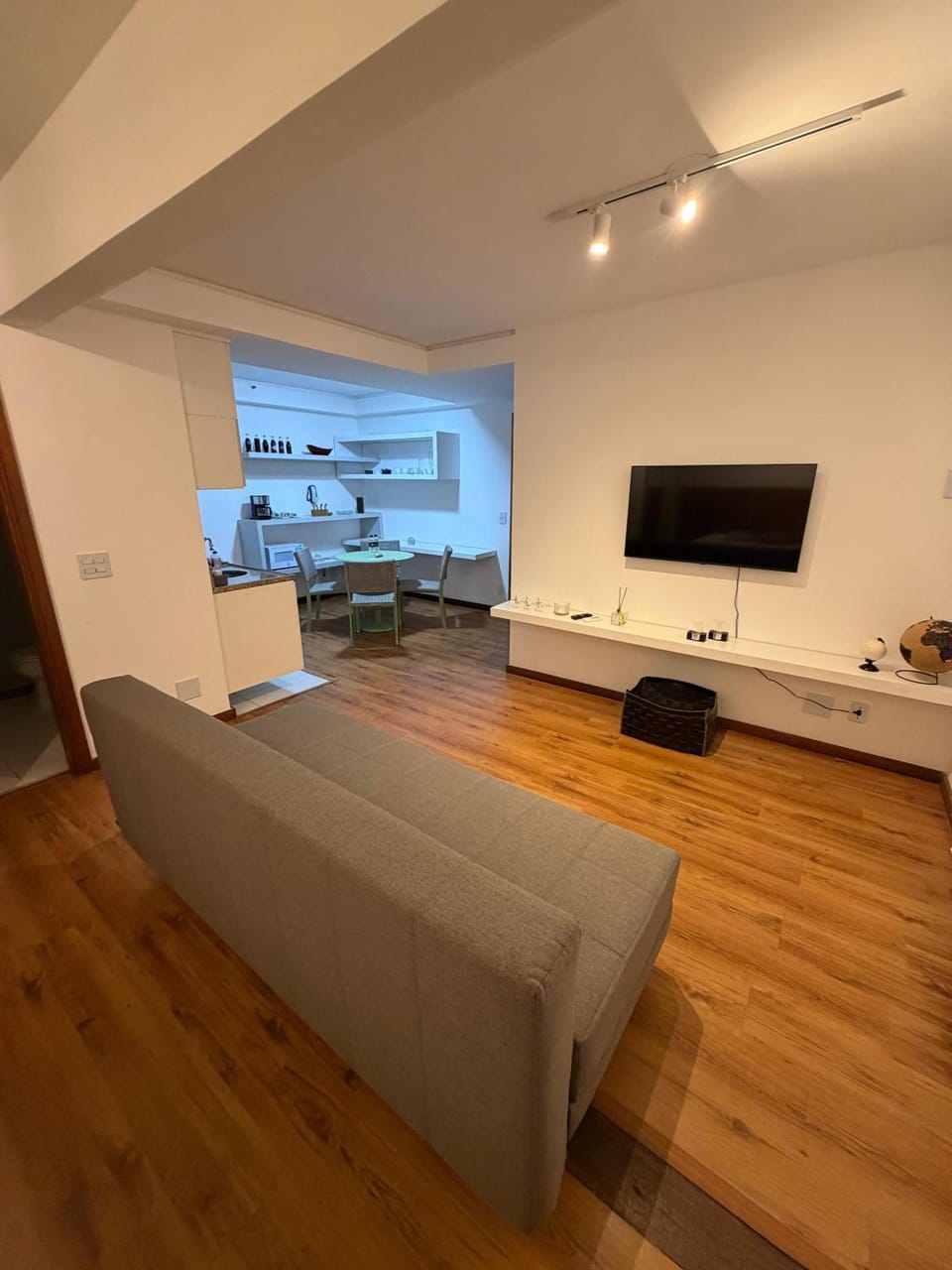 Communal lounge/ TV room