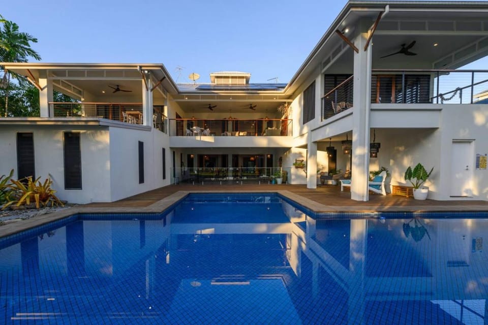BIG Beach House Tranquility House in Cairns