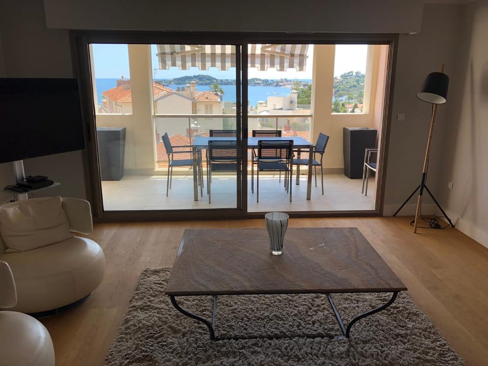 Balcony/Terrace, Living room