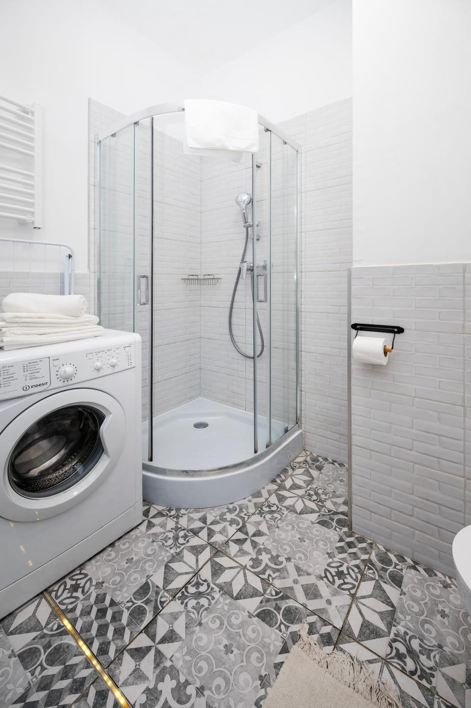 Shower, Bathroom, washing machine