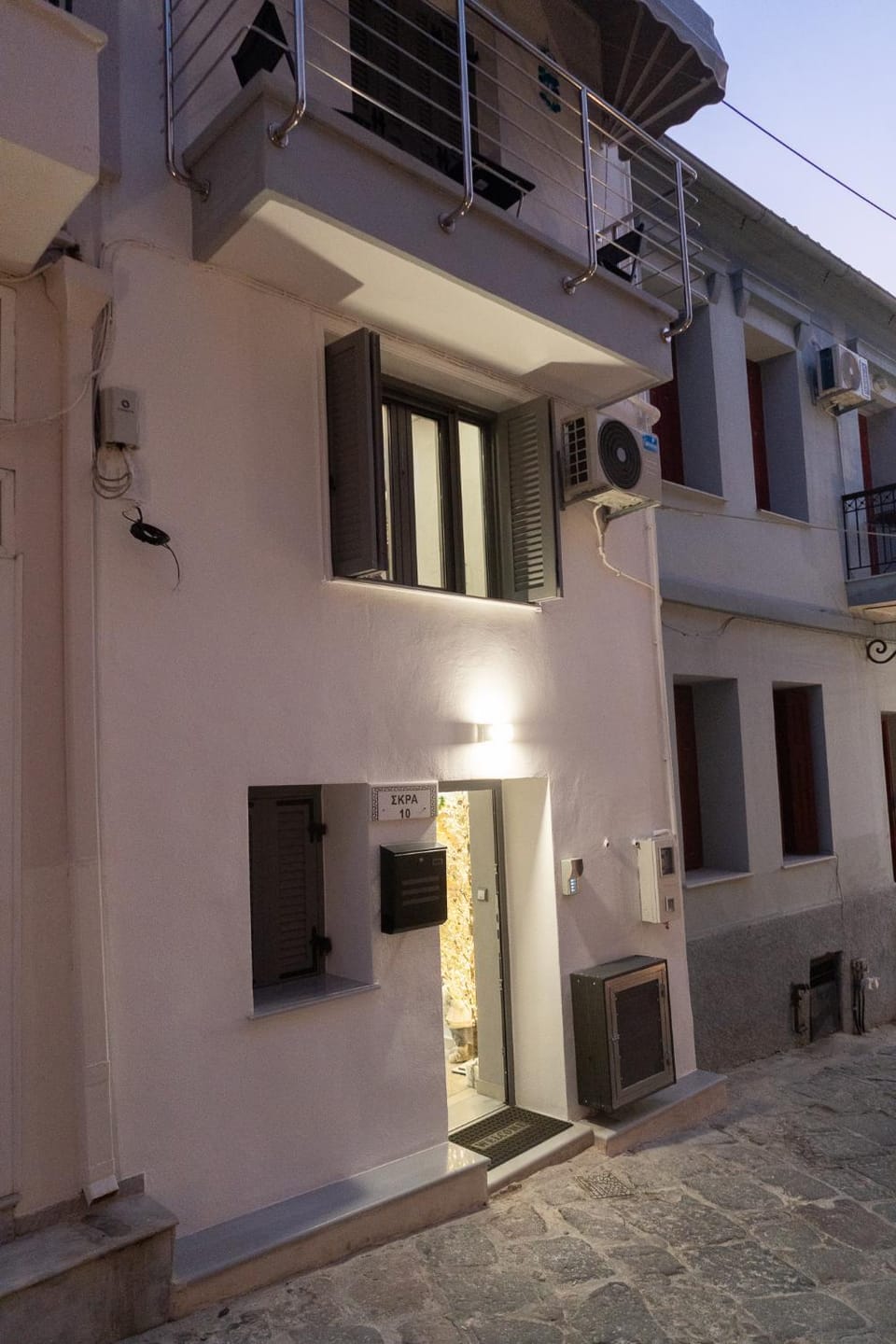 Property building, Day