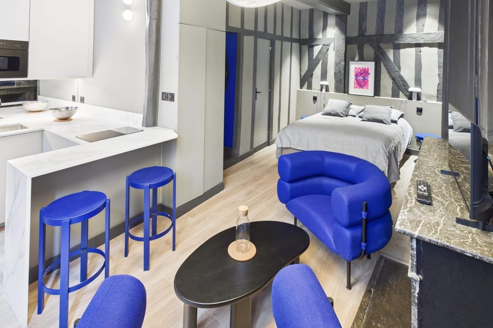 Majorelle - City Center Apartment in Troyes