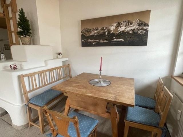 Seating area, Dining area