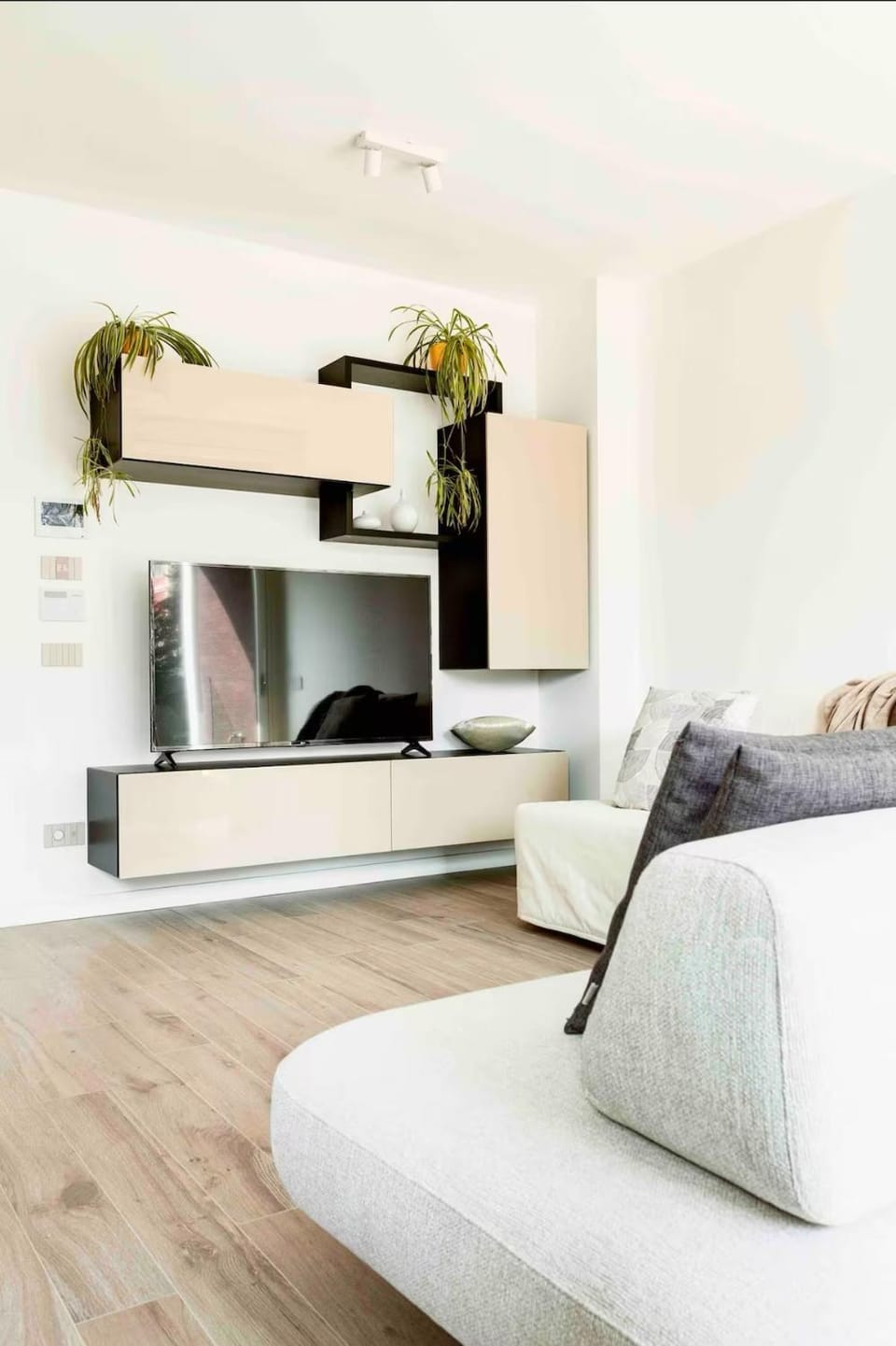 Luxury with Gym near CityLife Metro Portello Apartment in Milan