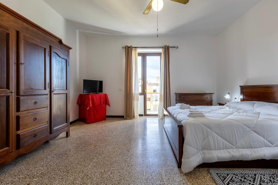 Property building, Living room, Bedroom
