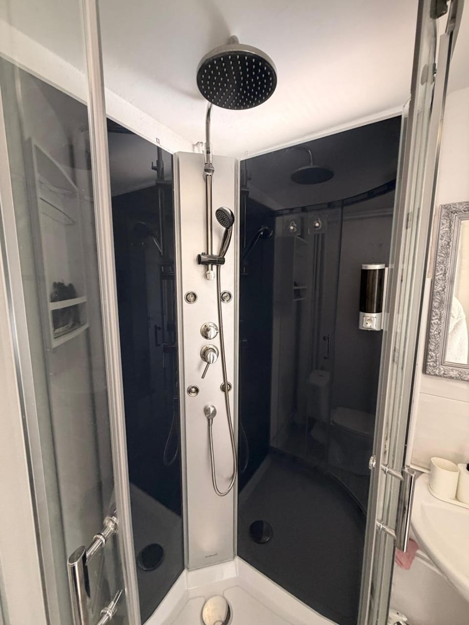 Appartement équipé proche CDG, Paris, Asterix Apartment in Île-de-France