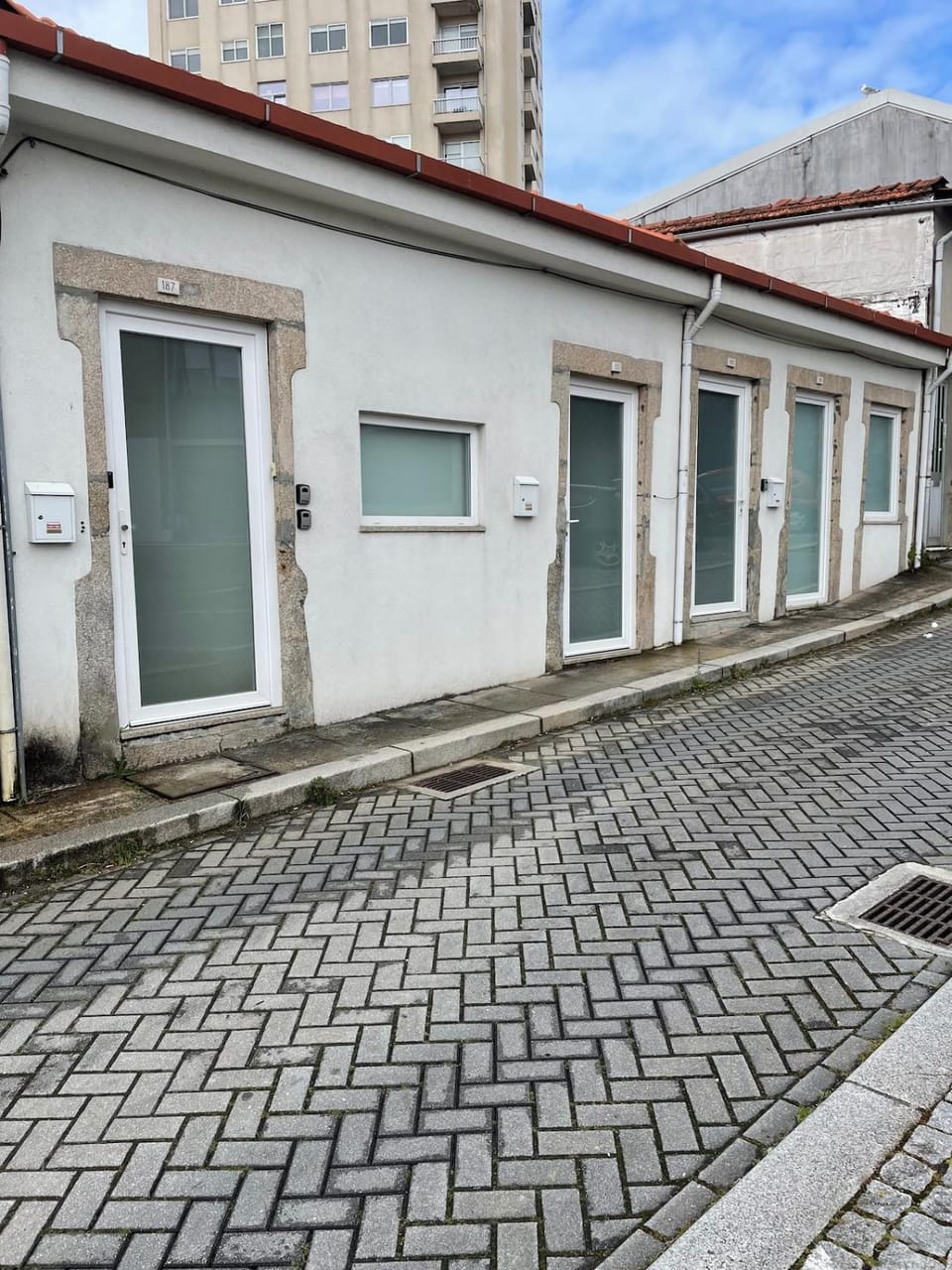 Antas Place B Apartment in Porto