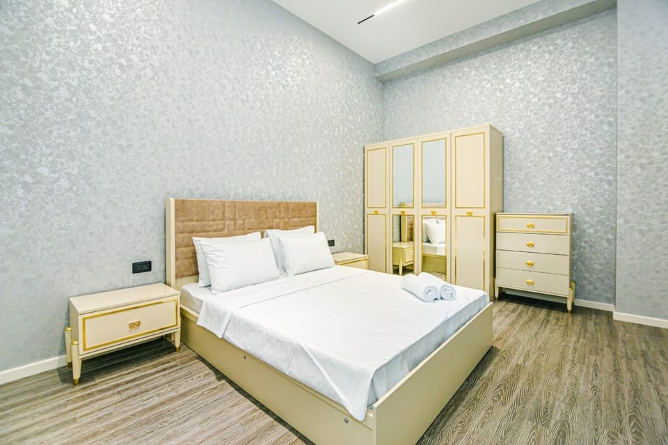 Bed, Photo of the whole room, Bedroom, wardrobe