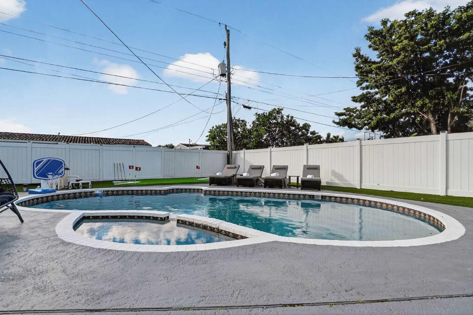 Home at Boulevard Heights, Hollywood House in Hollywood