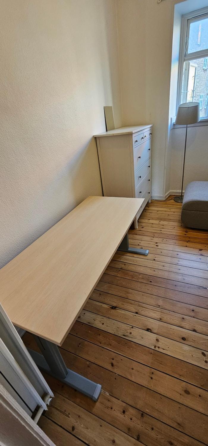 Nice quiet room in posh area central capitol Apartment in Frederiksberg