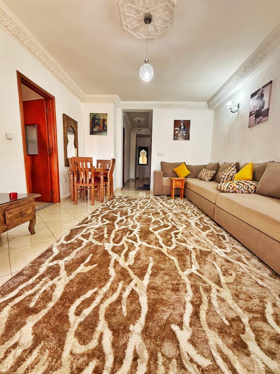 Living room, Seating area
