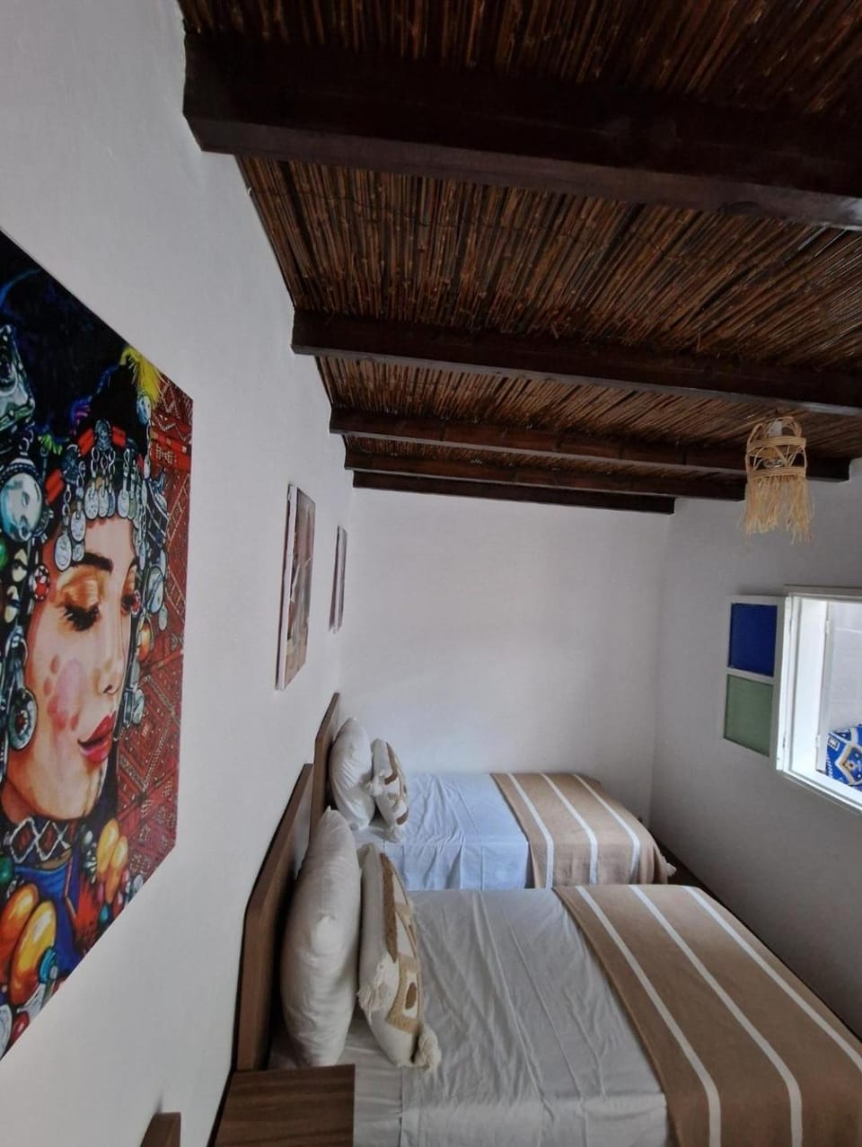 Bed, Decorative detail, Bedroom