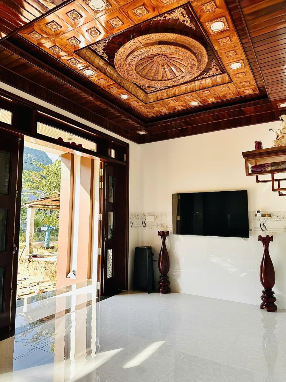 Communal lounge/ TV room