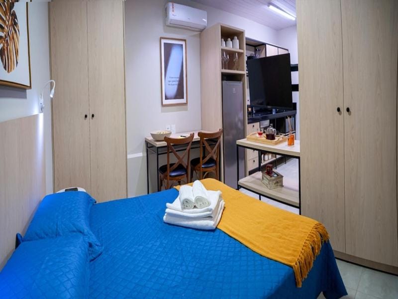 Casa perfeita para grupos e famílias grandes, com alto padrão e localização privilegiada Farm Stay in Cascavel