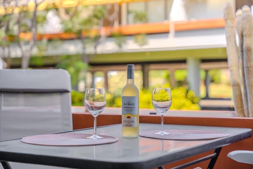 Day, View (from property/room), Balcony/Terrace, Drinks