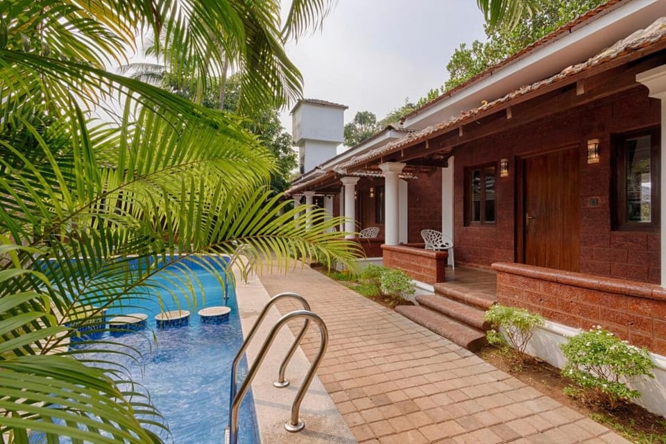 Property building, Swimming pool