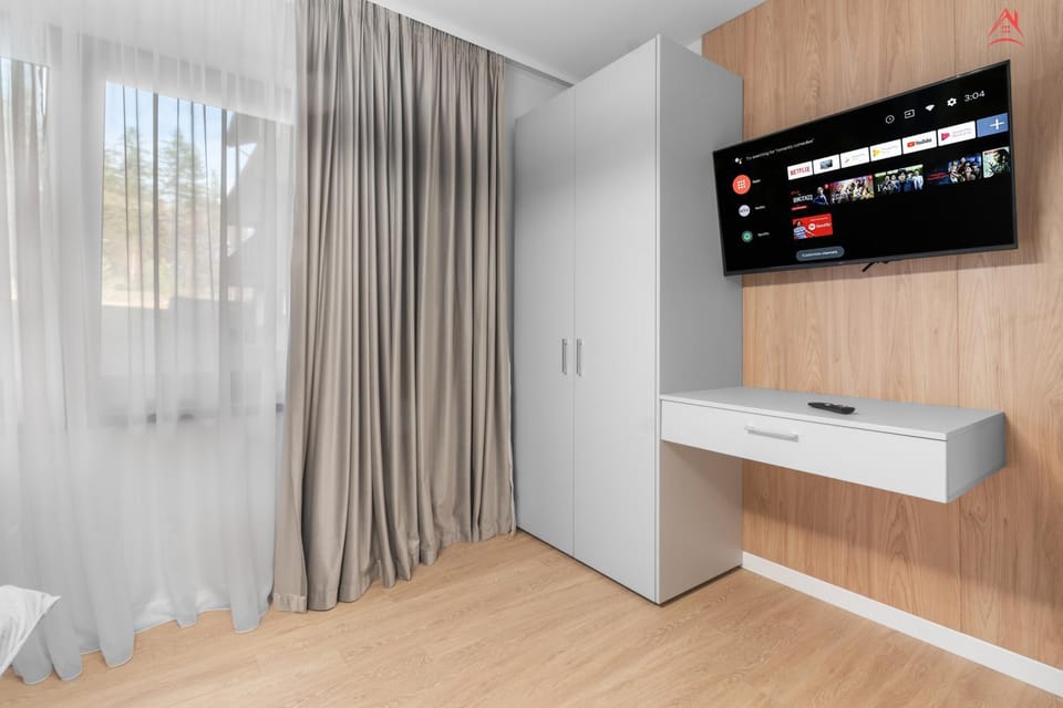 Communal lounge/ TV room, TV and multimedia, Evening entertainment