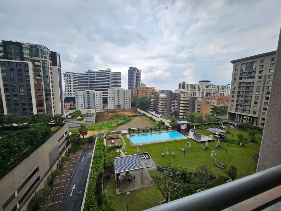 Property building, Garden, City view, Pool view, Swimming pool, Location, Parking