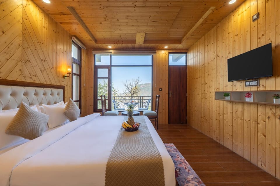 Natural landscape, TV and multimedia, Photo of the whole room, Bedroom