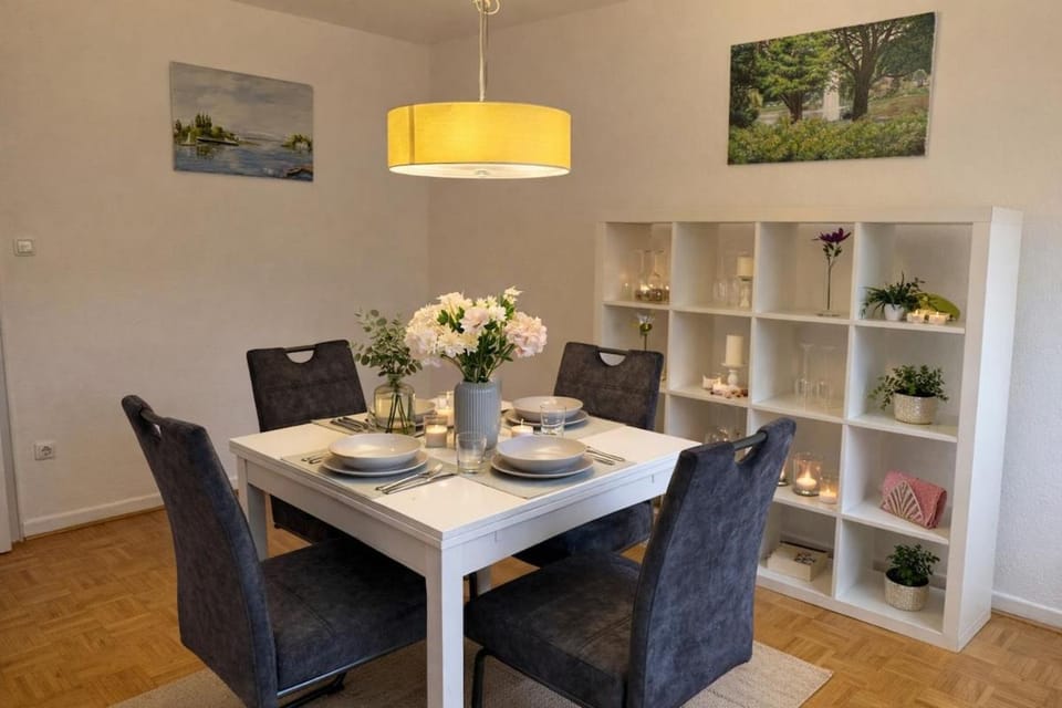 Kurpark I 2 Schlafzimmer I Balkon I Panorama-Aussicht Apartment in Wiesbaden