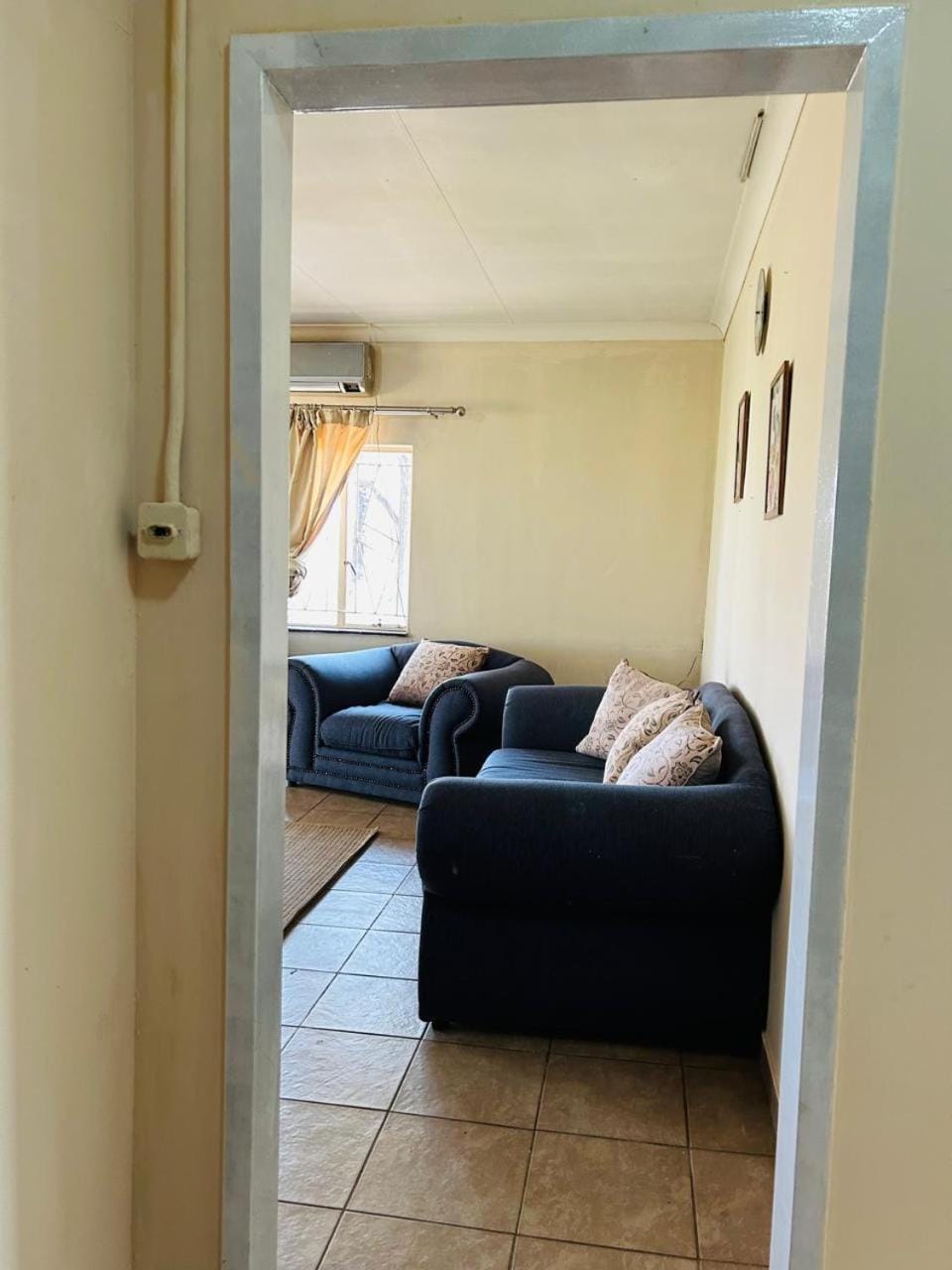 Bird & Bed Farmhouse House in Gauteng