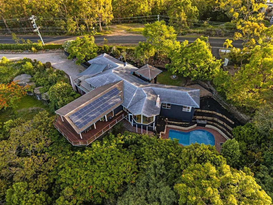 Aurora on Panorama - Panoramic Views - Sleeps 18pp House in Mudgeeraba