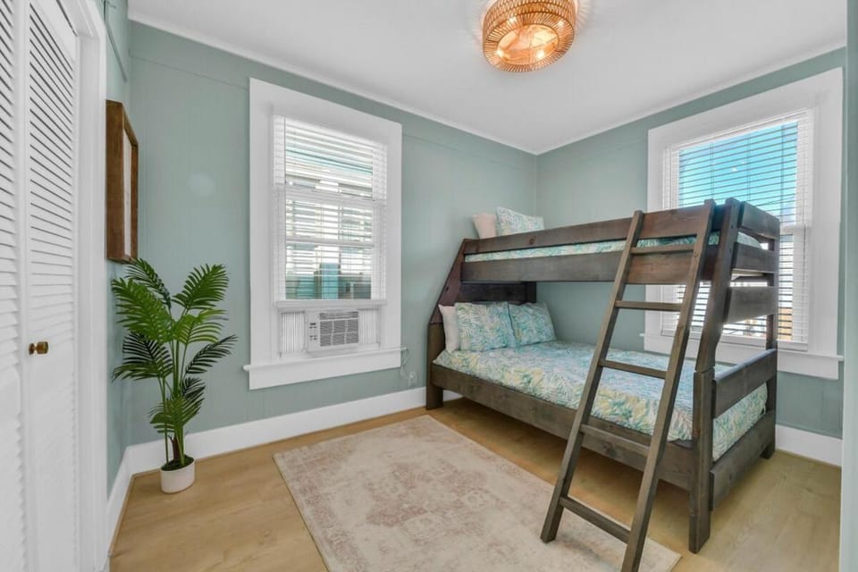 bunk bed