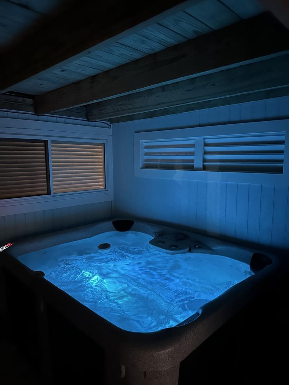 Night, Hot Tub