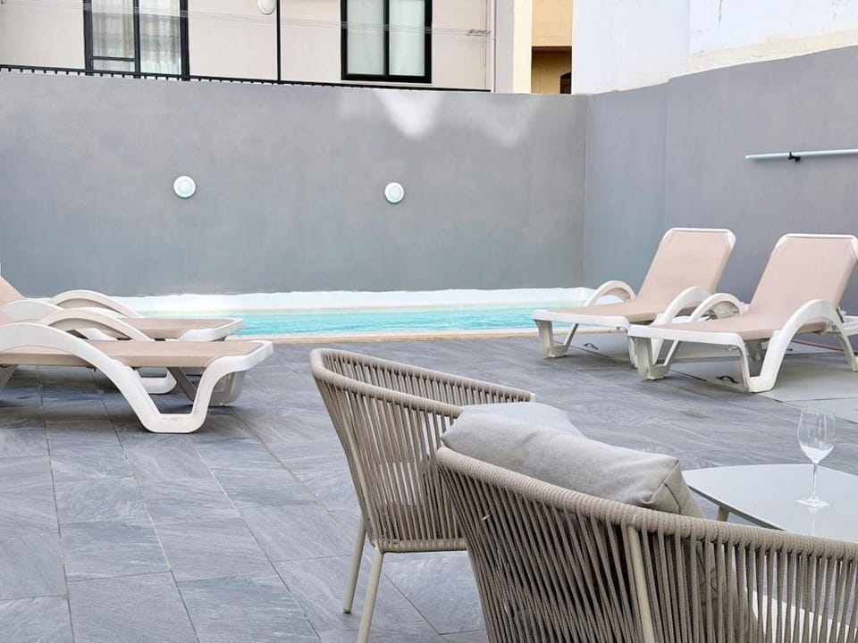 Central Oasis - Private Pool & Lounge Area Apartment in Malta