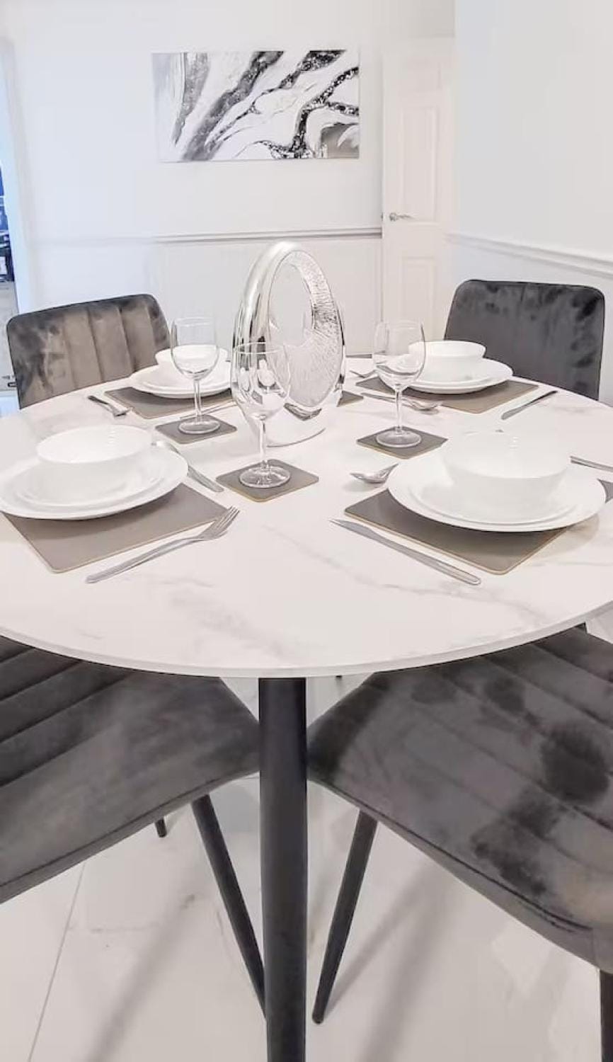 Homely 2 Bedroom Apartment in Canary Wharf Apartment in London