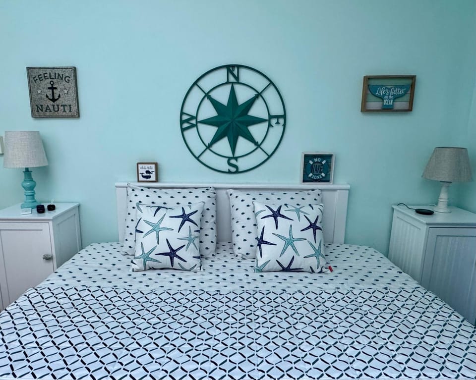 Nautical Mile Resort #234 King BedPoolHot Tub House in Wells