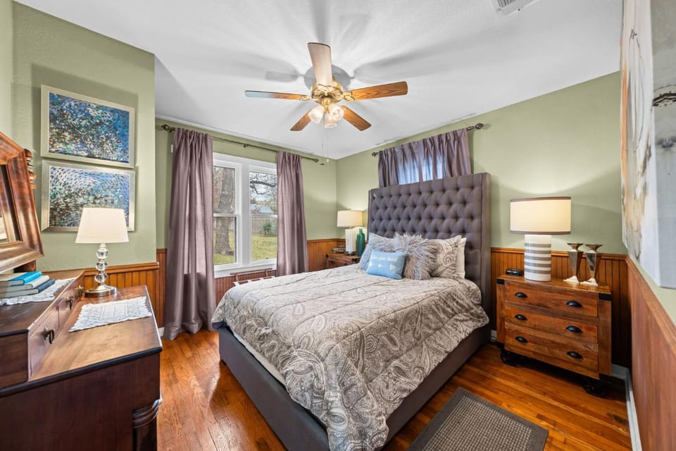 Primrose Cottage - Fire Pit & Close to Downtown House in Fredericksburg