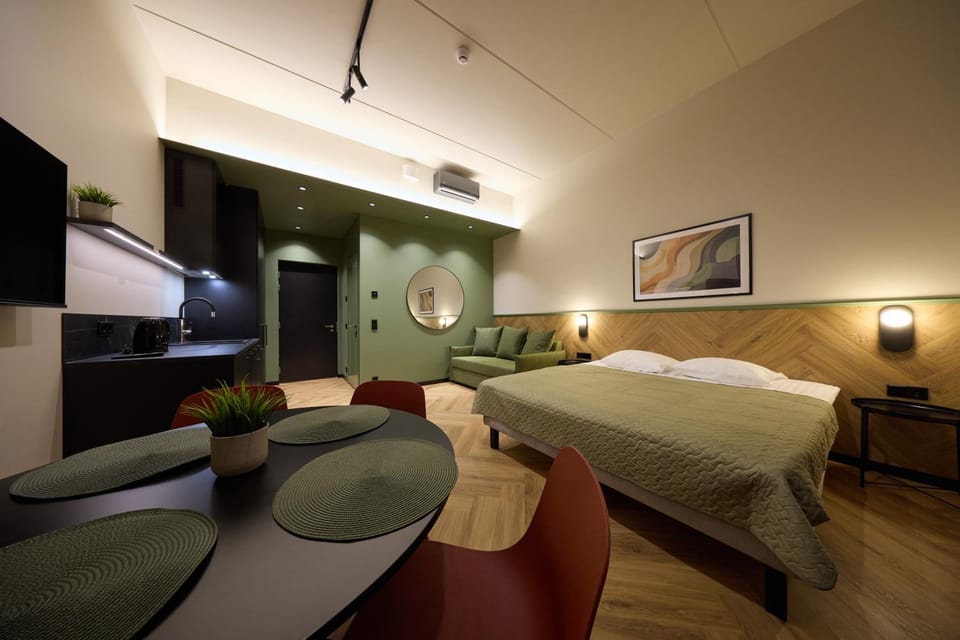 Bed, TV and multimedia, Living room, Bedroom, kitchen