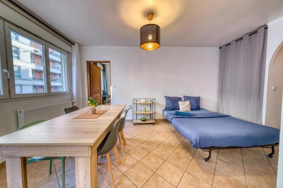 Le nuage de la gare - Private parking Apartment in Reims