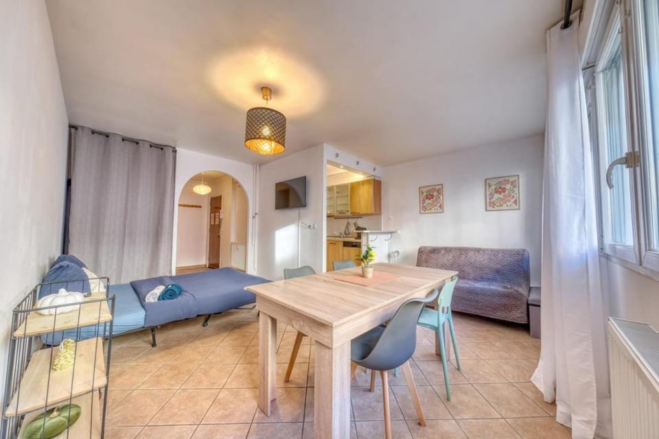 Le nuage de la gare - Private parking Apartment in Reims