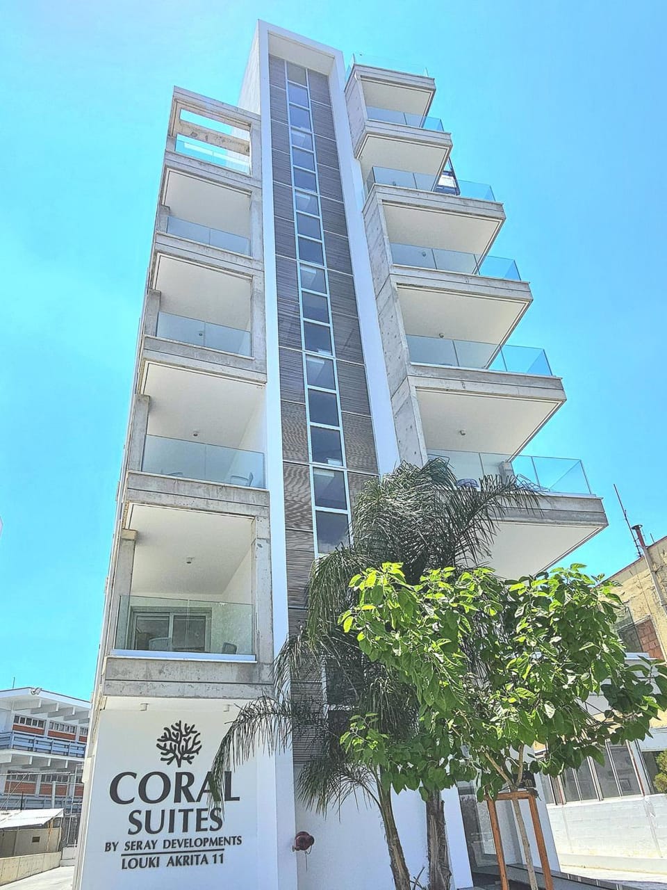 Property building, Facade/entrance