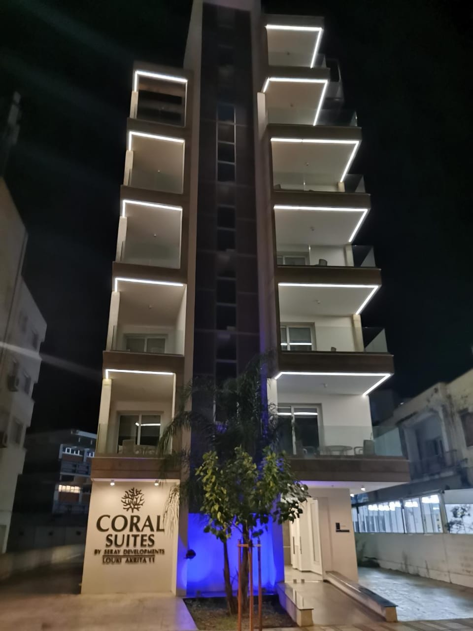 Property building, Facade/entrance, Night