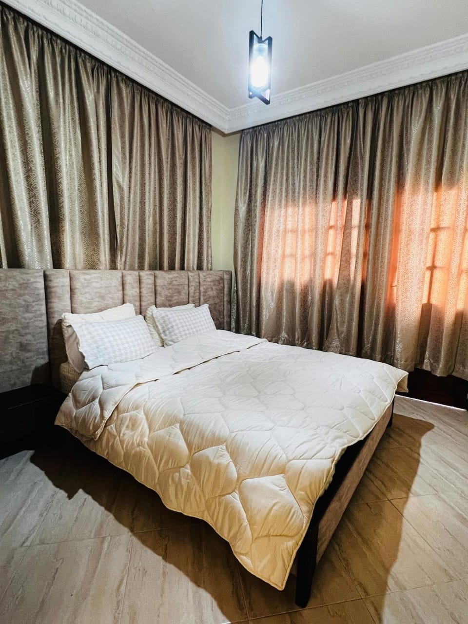 Appartement confortable à Rabat, idéalement situé près de la Corniche et du Stade Apartment in Rabat
