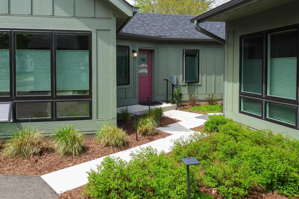 < 1 Mi to Carleton College: WFH-Friendly Apartment Apartment in Northfield