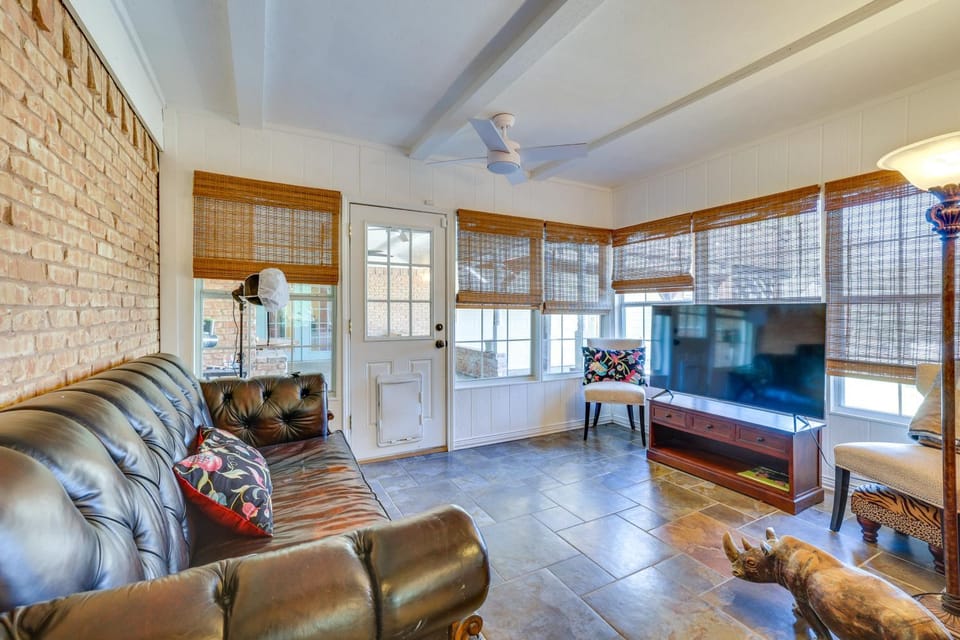 Work and Unwind, Stylish Sunnyvale Retreat! Apartment in Mesquite