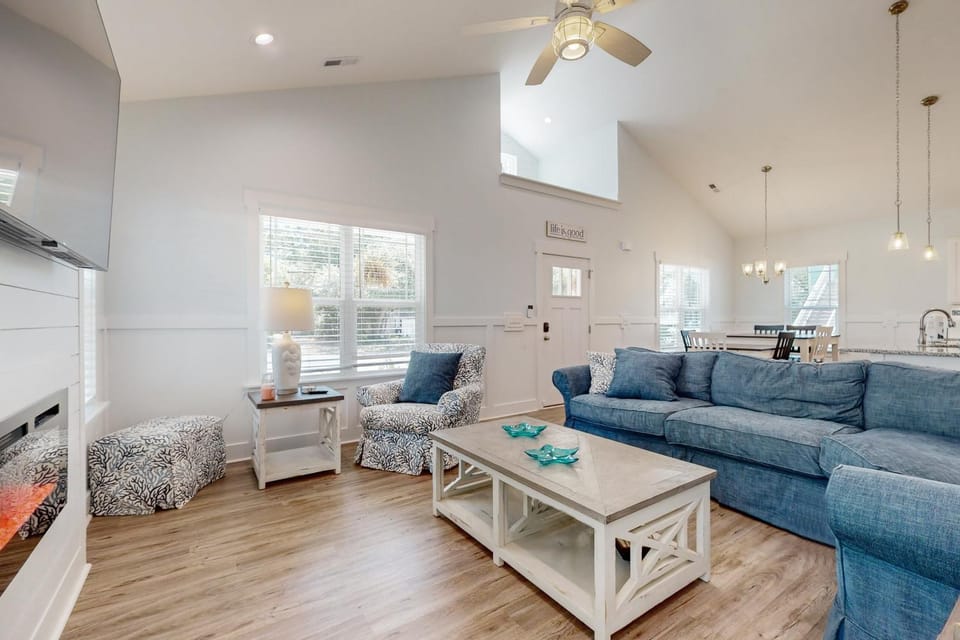 OAI95 Knee Deep House in Oak Island