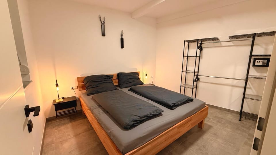 Bed, Photo of the whole room, Bedroom, wardrobe