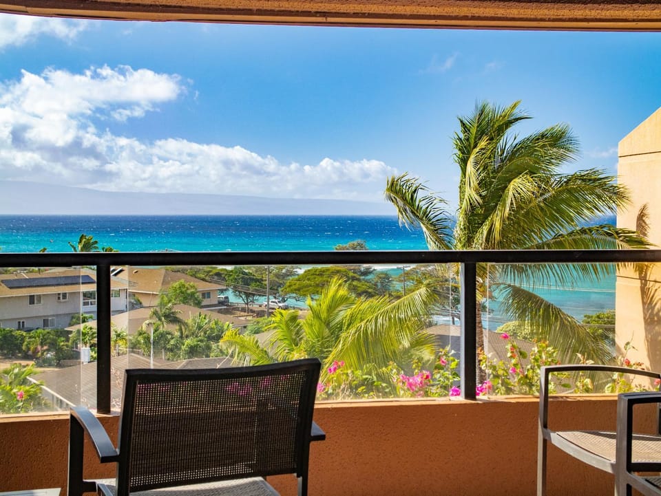 Top floor corner unit across from the ocean at Kahana Villas West Maui Villa in Napili-Honokowai