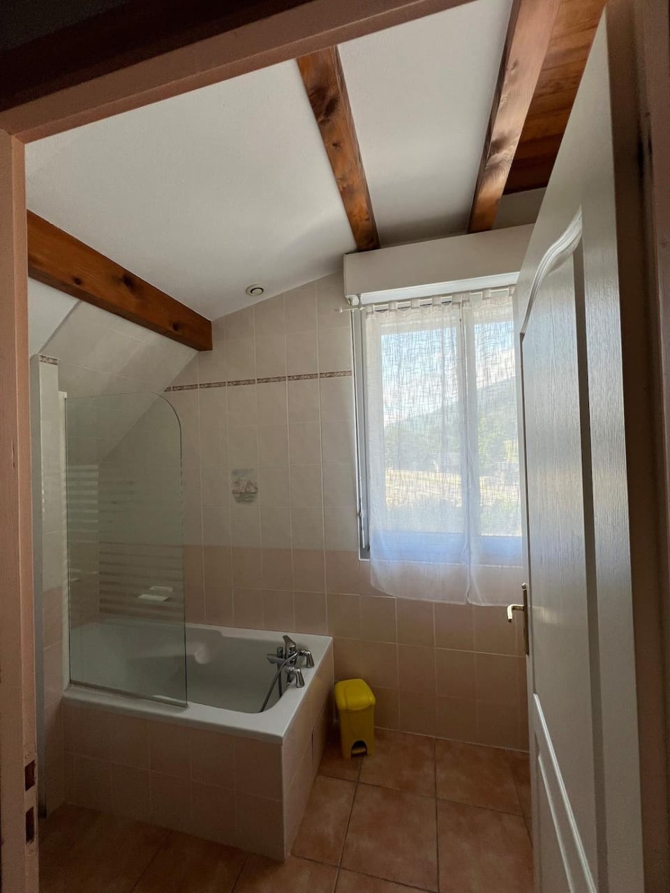 Bathroom, Bath