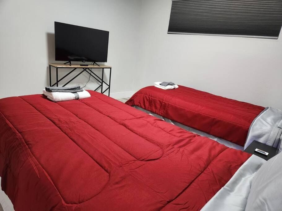 180 Two Bed Two Bath 3 Pools Apartment in Destin