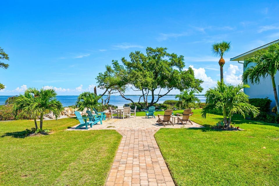 West Bay Cove 213 House in Holmes Beach