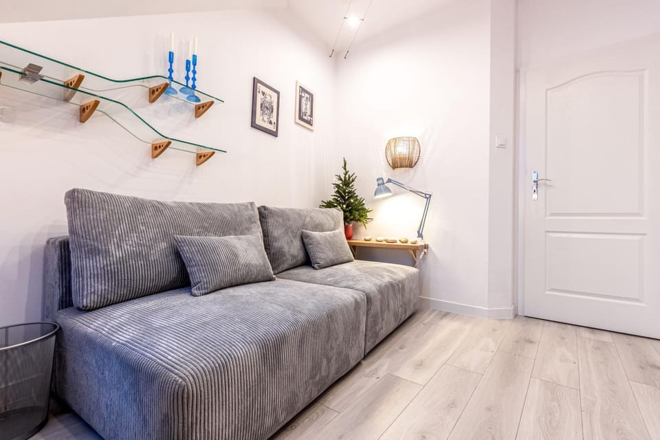 Seating area, Bedroom