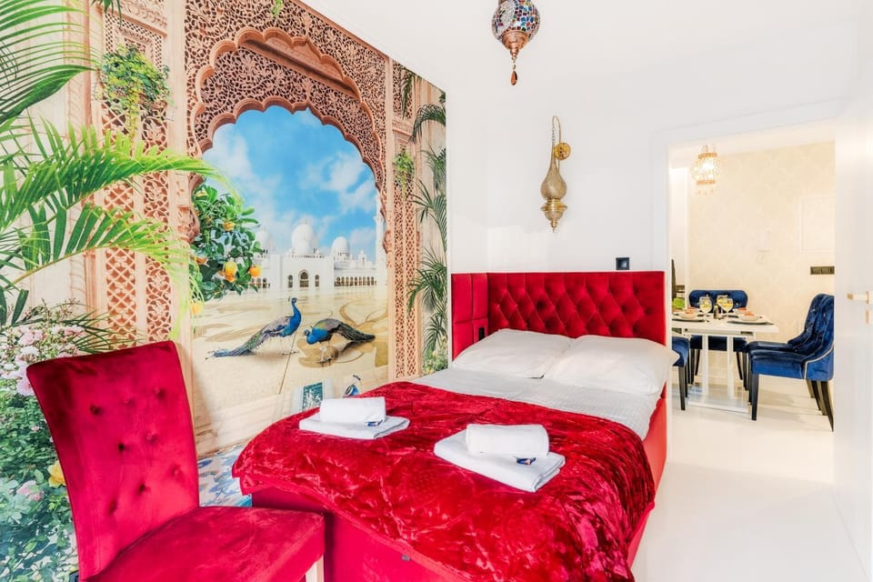 Bed, Photo of the whole room, Dining area, Bedroom